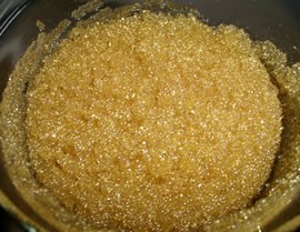 混床樹脂就是把一定比例的陽、陰離子交換樹脂混合裝填于同一交換裝置中，對(duì)流體中的離子進(jìn)行交換、脫除。