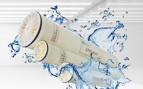 海德能公司推出的反滲透膜包括超低壓反滲透膜元件、低壓高脫鹽率反滲透膜元件、苦咸水淡化膜元件、高壓抗污染膜元件、海水淡化膜元件及家用機(jī)膜元件共六大系列近30個(gè)品種。 <br />
